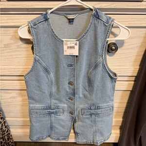 NWT Women's Light Blue Denim Vest